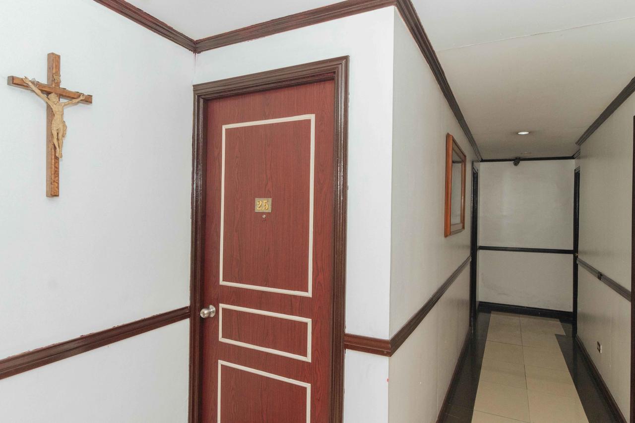 Reddoorz @ Up Village Quezon City Ngoại thất bức ảnh