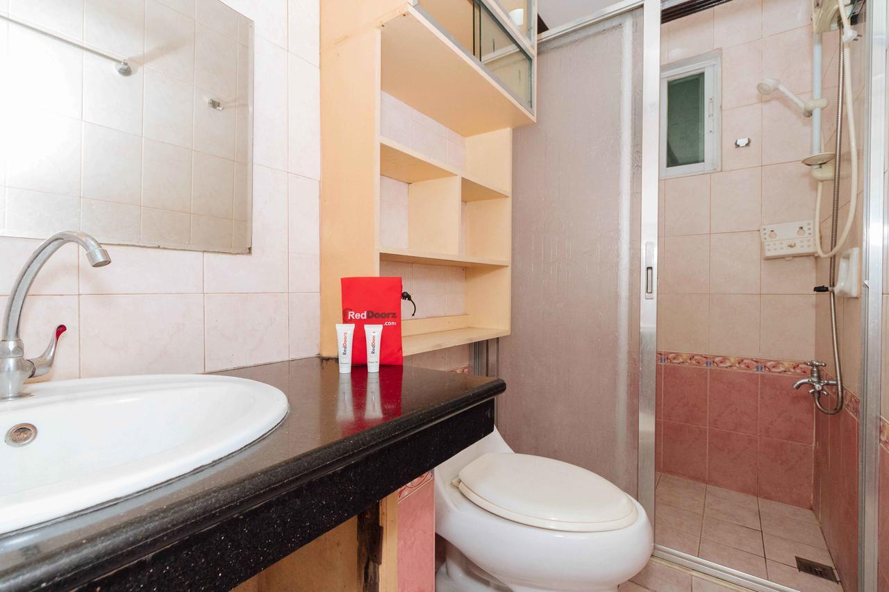 Reddoorz @ Up Village Quezon City Ngoại thất bức ảnh